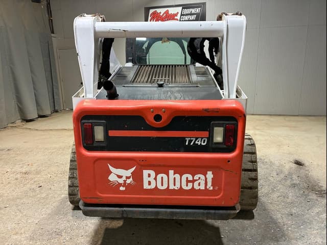 Image of Bobcat T740 equipment image 3