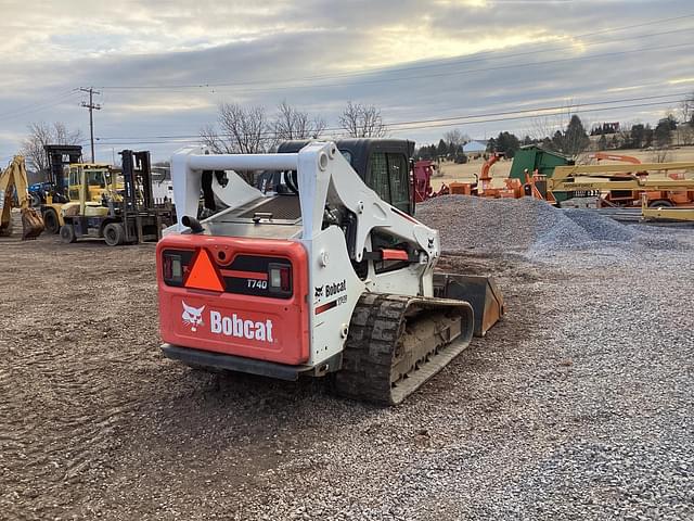 Image of Bobcat T740 equipment image 4