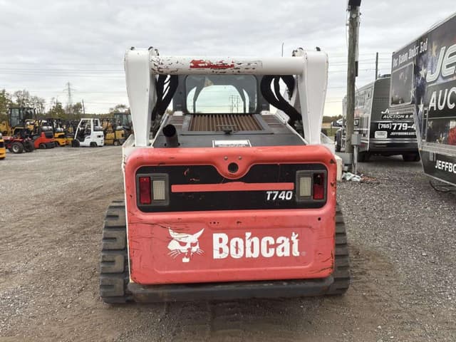 Image of Bobcat T740 equipment image 2