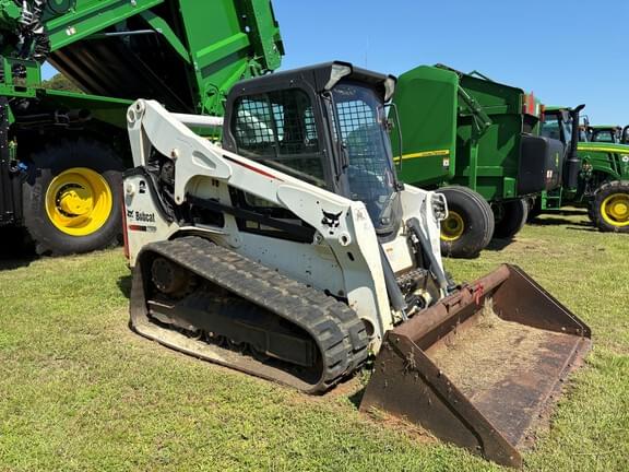 Image of Bobcat T750 equipment image 4