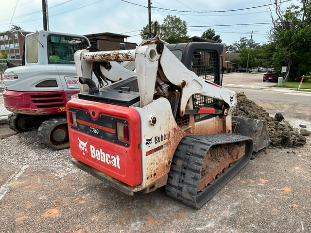 Image of Bobcat T750 equipment image 2