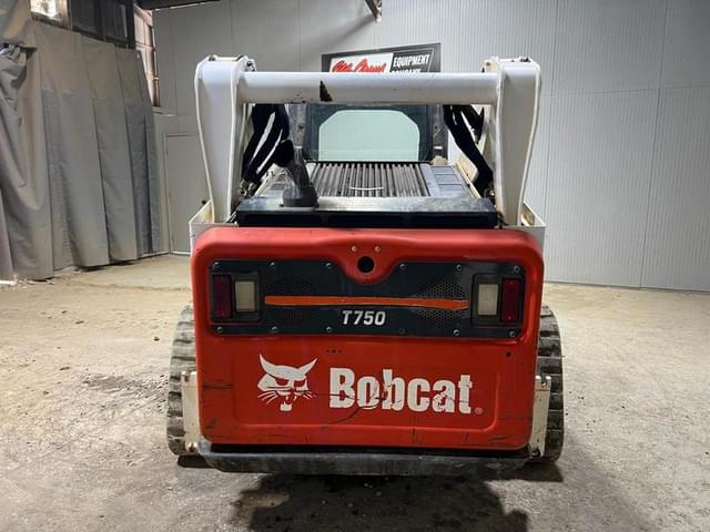 Image of Bobcat T750 equipment image 3