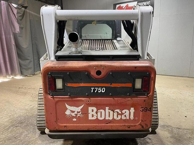 Image of Bobcat T750 equipment image 3