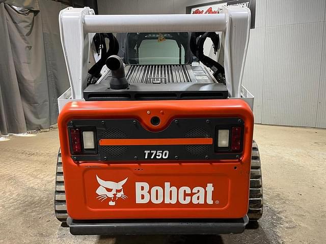 Image of Bobcat T750 equipment image 3