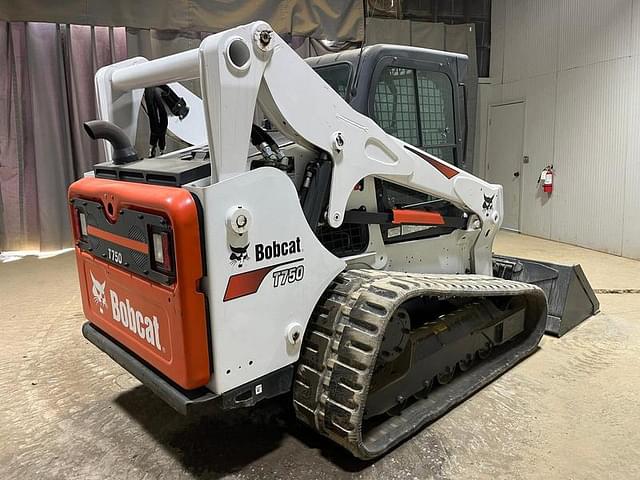 Image of Bobcat T750 equipment image 4