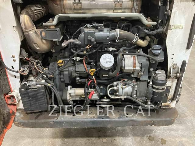 Image of Bobcat T770 equipment image 4