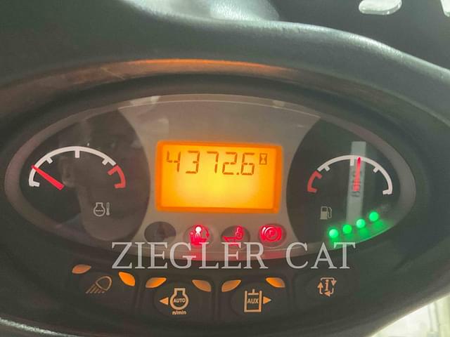 Image of Bobcat T770 equipment image 2