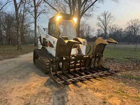 Image of Bobcat T870 equipment image 4