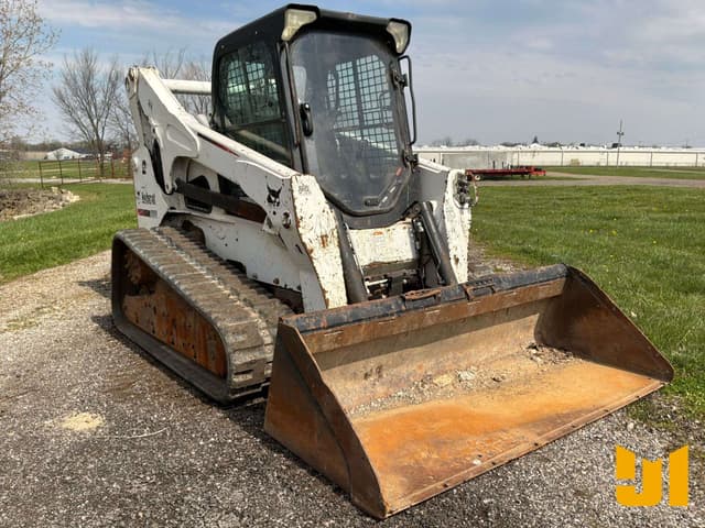 Image of Bobcat T870 equipment image 2