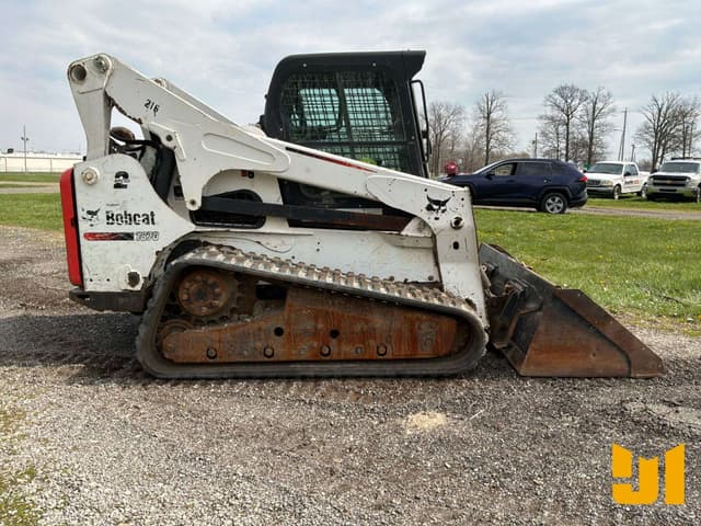 Image of Bobcat T870 equipment image 3