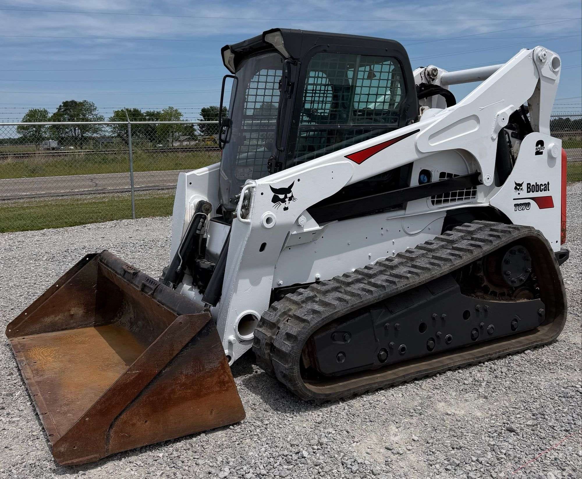 2016 Bobcat T870 Equipment Image0