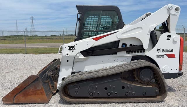 Image of Bobcat T870 equipment image 2