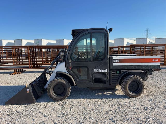 Image of Bobcat Toolcat 5600 equipment image 3