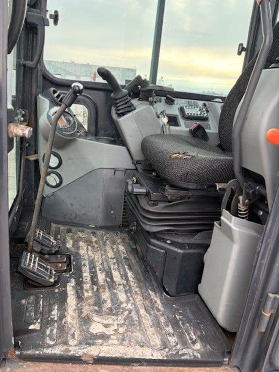 Image of Bobcat E55 equipment image 3