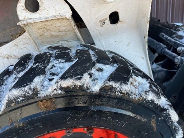 Image of Bobcat S550 equipment image 4