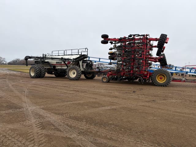 Image of Bourgault 3320-66 equipment image 2