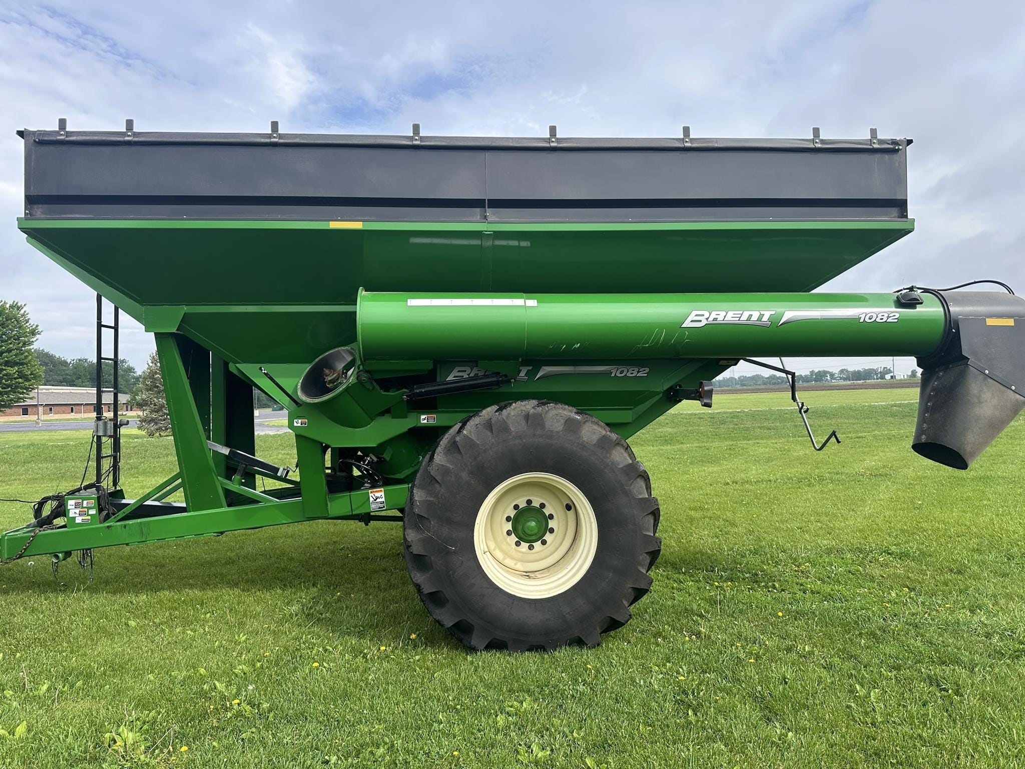 2016 Brent 1082 Equipment Image0