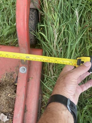 Image of Buhler Farm King Undetermined equipment image 4