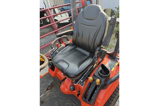 Image of Kubota BX2370 equipment image 3