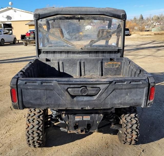 Image of Can-Am Defender equipment image 3