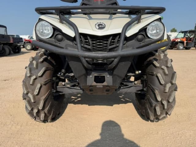 Image of Can-Am Outlander 570 equipment image 2