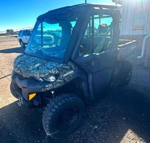 2016 Can-Am Defender HD10 Image