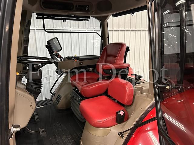 Image of Case IH Magnum 340 equipment image 4