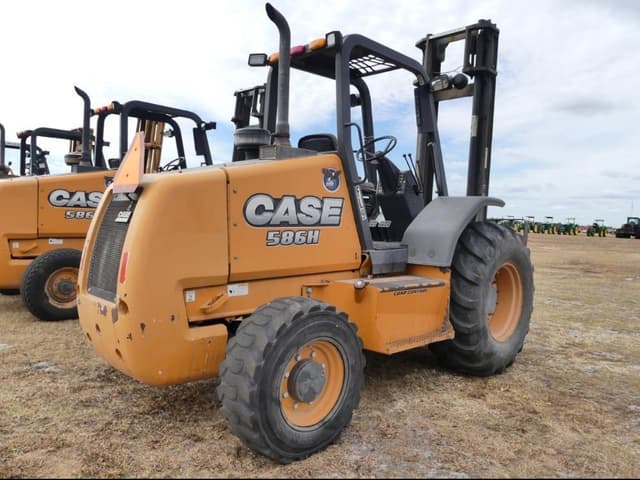 Image of Case 586H equipment image 2