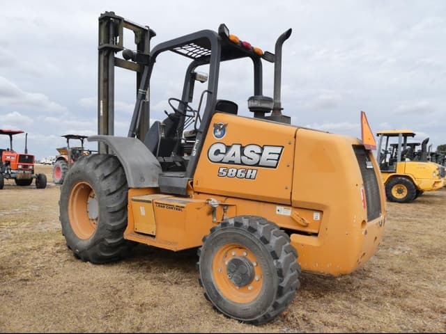 Image of Case 586H equipment image 3