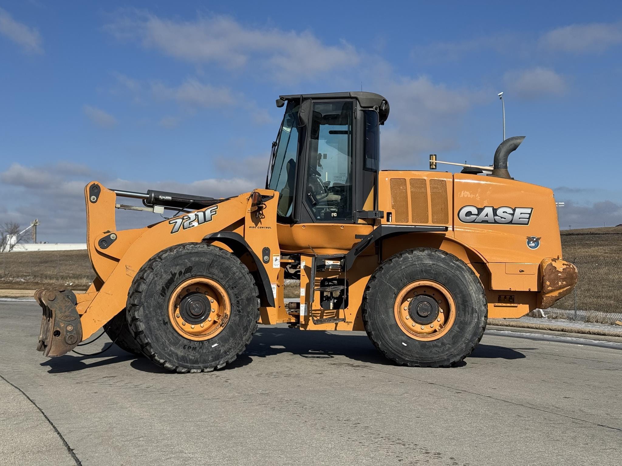Main image Case 721F