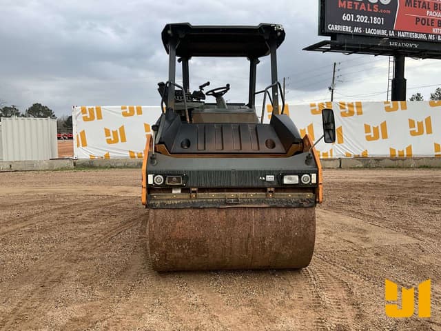 Image of Case DV210D equipment image 1