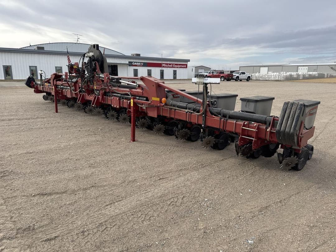 Image of Case IH 1235 Primary image