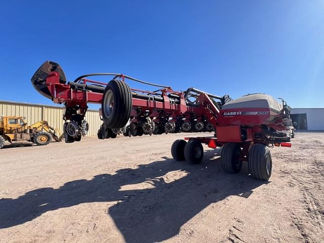 Image of Case IH 1245 equipment image 3