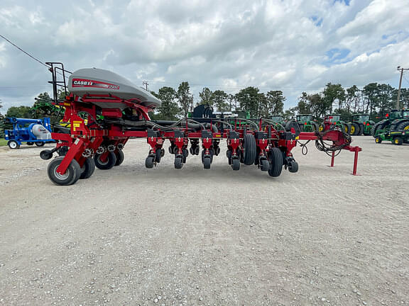 Image of Case IH 1250 equipment image 3