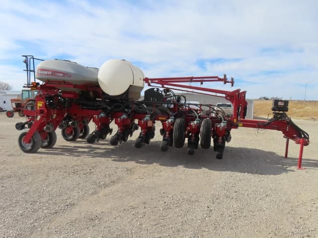 Image of Case IH 1255 equipment image 4