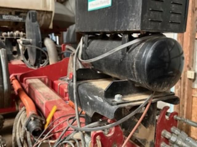 Image of Case IH 1255 equipment image 2