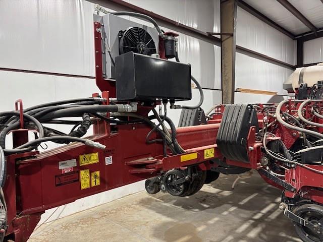 Image of Case IH 1255 equipment image 3