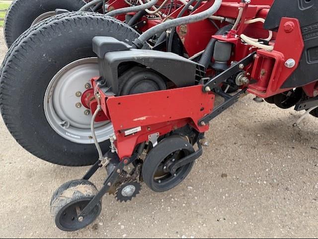 Image of Case IH 1255 equipment image 4