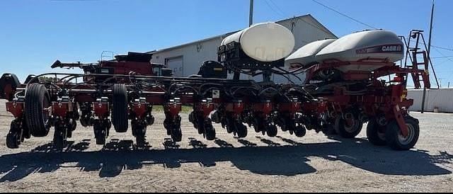 Image of Case IH 1255 equipment image 1