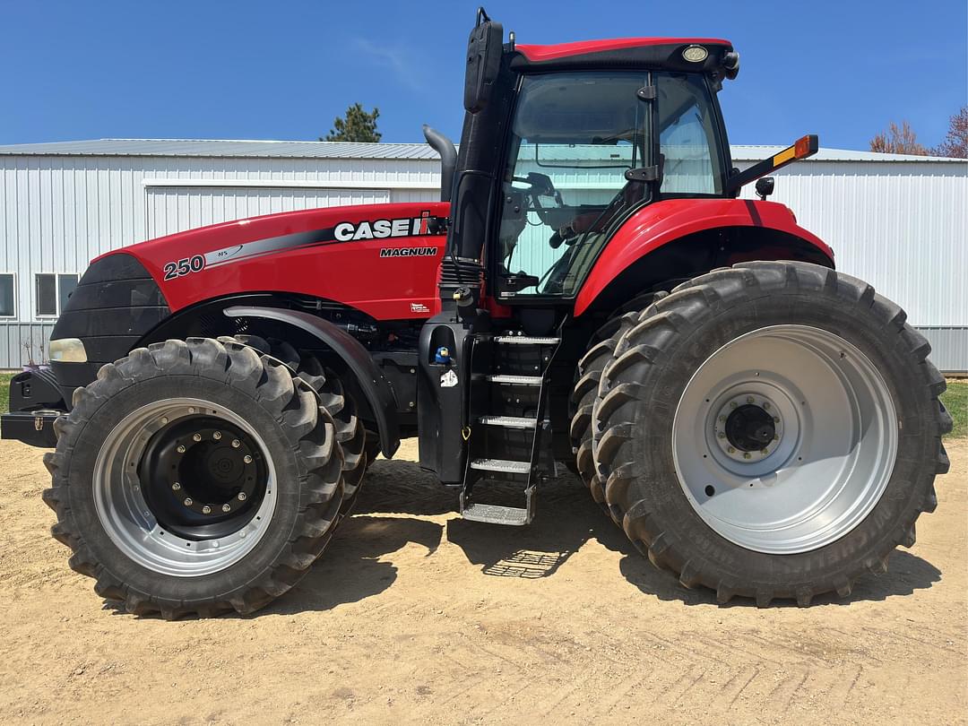 Image of Case IH Magnum 250 Primary image