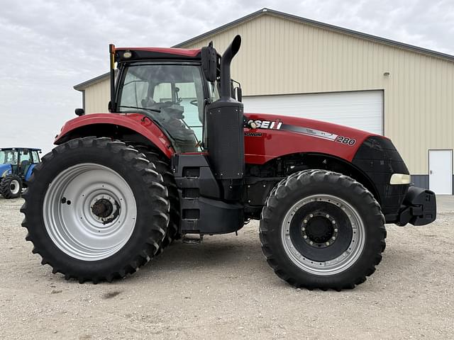 Image of Case IH Magnum 280 equipment image 3