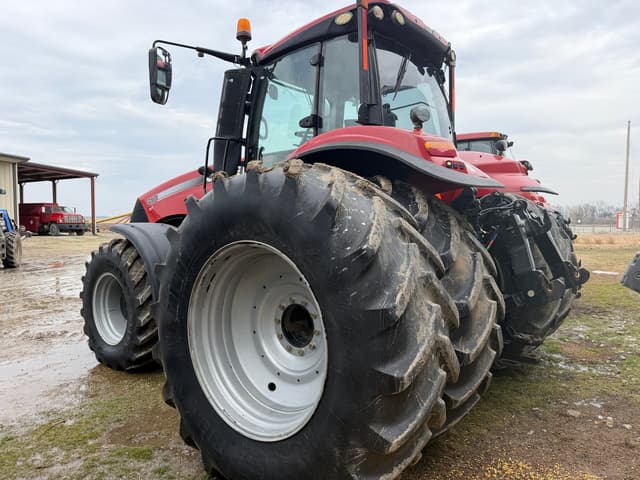 Image of Case IH Magnum 310 equipment image 3