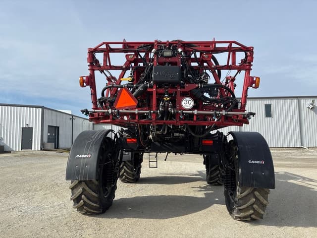 Image of Case IH Patriot 3340 equipment image 3