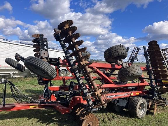 Image of Case IH 335VT equipment image 1