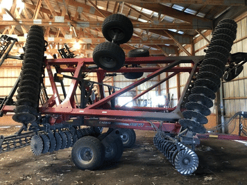 Main image Case IH 335VT