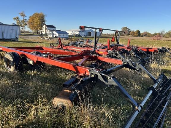Image of Case IH 345 equipment image 4