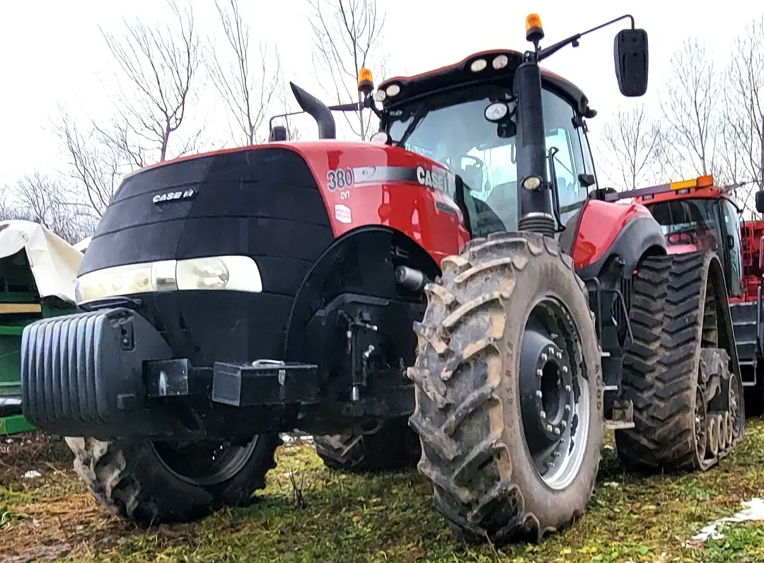 Image of Case IH Magnum 380 RowTrac Primary image