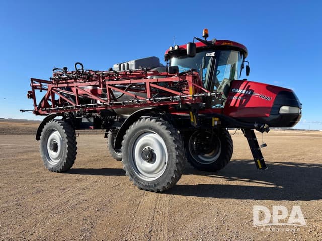 Image of Case IH Patriot 4440 equipment image 1