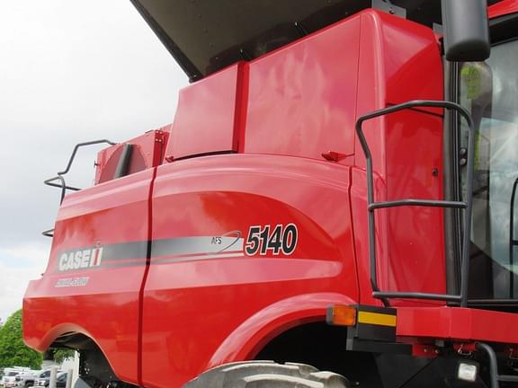 Image of Case IH 5140 equipment image 2