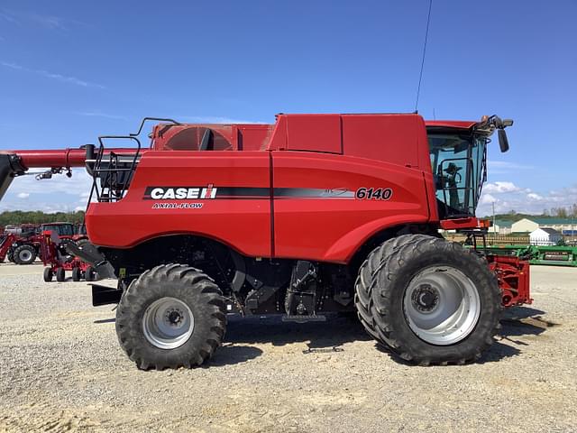 Image of Case IH 6140 equipment image 1